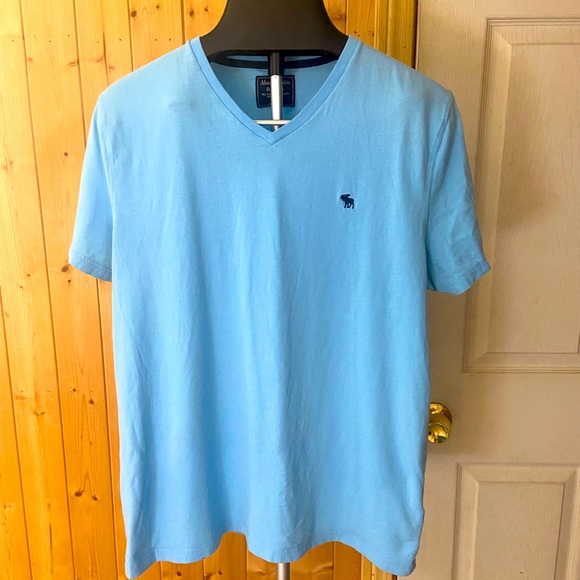 Like new American eagle v neck - Picture 1 of 2